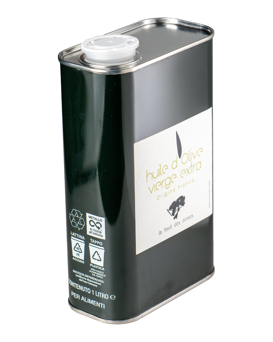 Bidon métal de 1 litre d’huile d’olive vierge extra de la Font des Ormes, étiquette blanche sur fond vert foncé